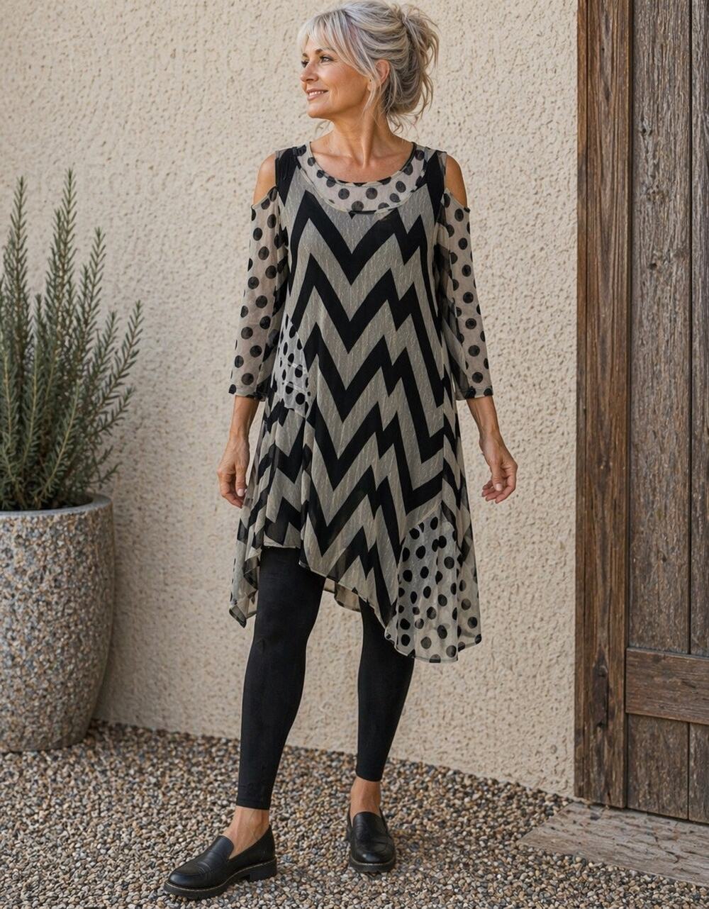 Merchant Mesh Tunic Dress Medium Black Beige Chevron Cut out Shoulders Lagenlook